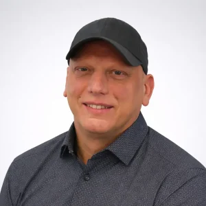 Anton Bauer, zertifizierter KI-Beauftragter und Inhaber von ElevAgent AI